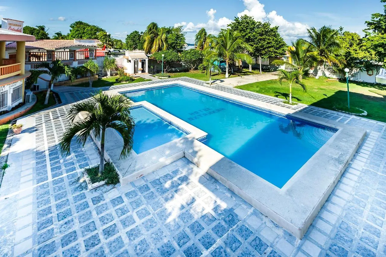 Capital O Oxtankah,Chetumal Bay Hotel Calderitas
